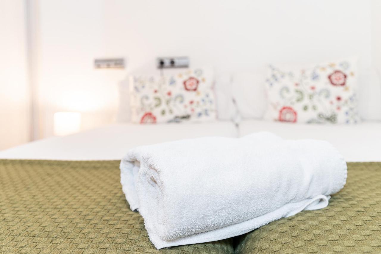 Apartmán Monko On The Rock Torremolinos Exteriér fotografie